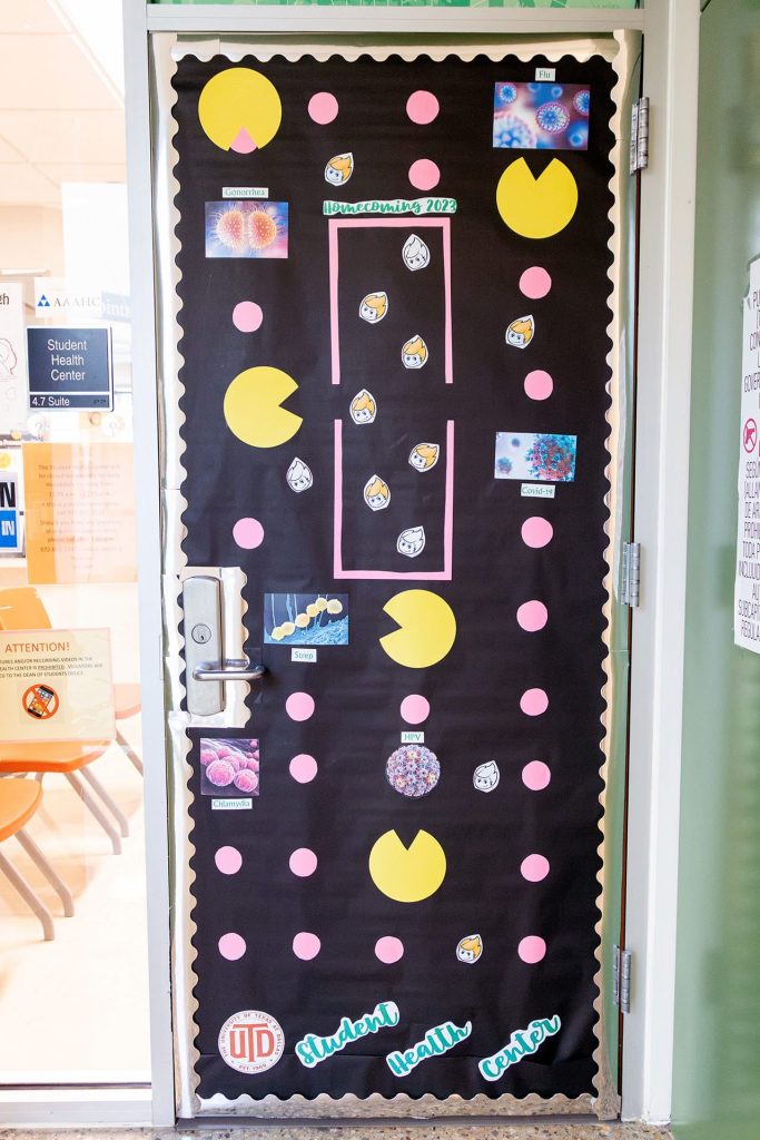 Homecoming Door Decoration: Pac Man Maze 'Student Health Center' - SSB 4.700